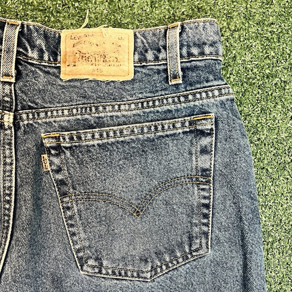 Vintage 1996 Levi's 545 Orange Tab Loose Fit Denim Shorts Men's 34 Light Wash